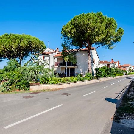 Apartment Nika Rovinj Exterior photo