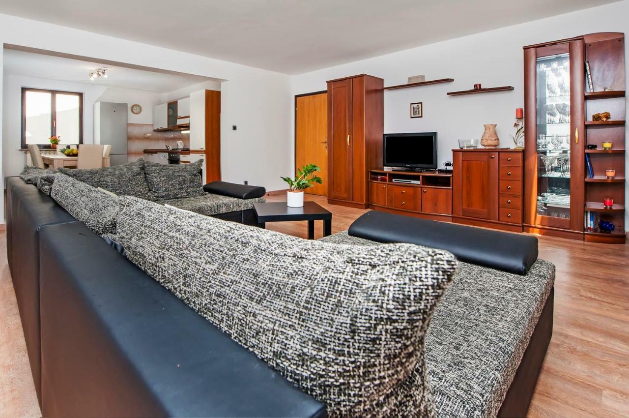Apartment Nika Rovinj Exterior photo