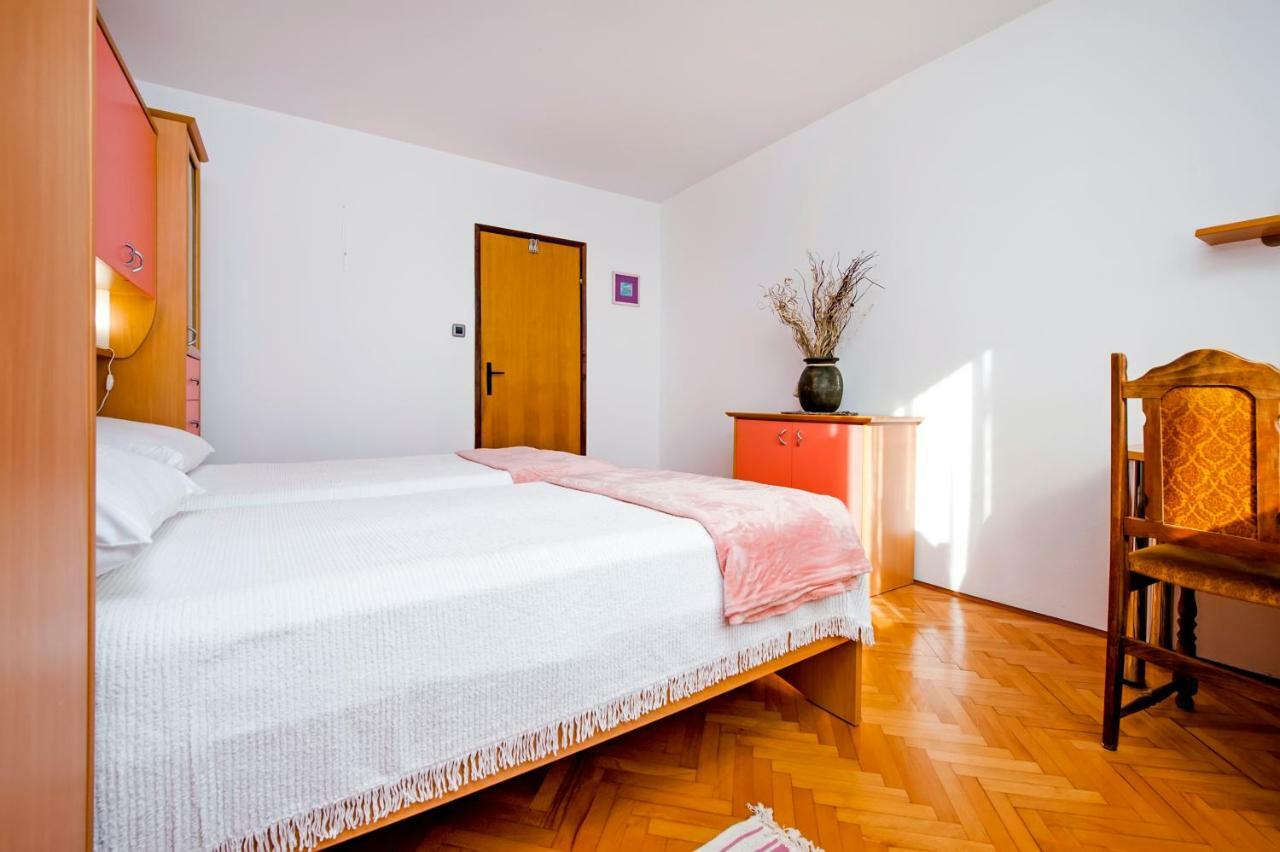 Apartment Nika Rovinj Exterior photo